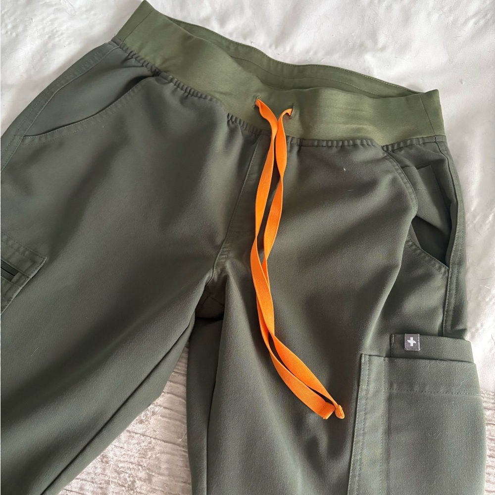Figs Technical Collection Olive Joggers